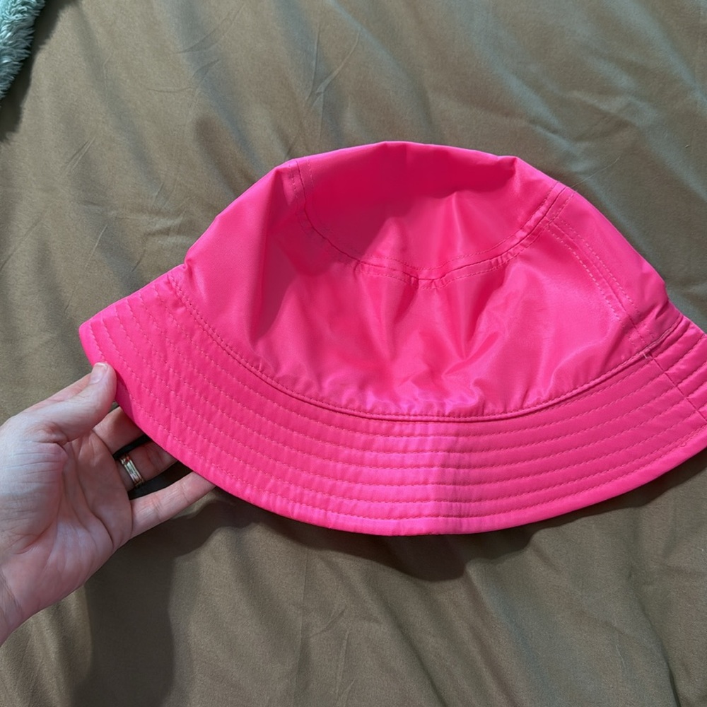 Lug Magenta Ranger 2 with matching bucket hat - Picture 5 of 7